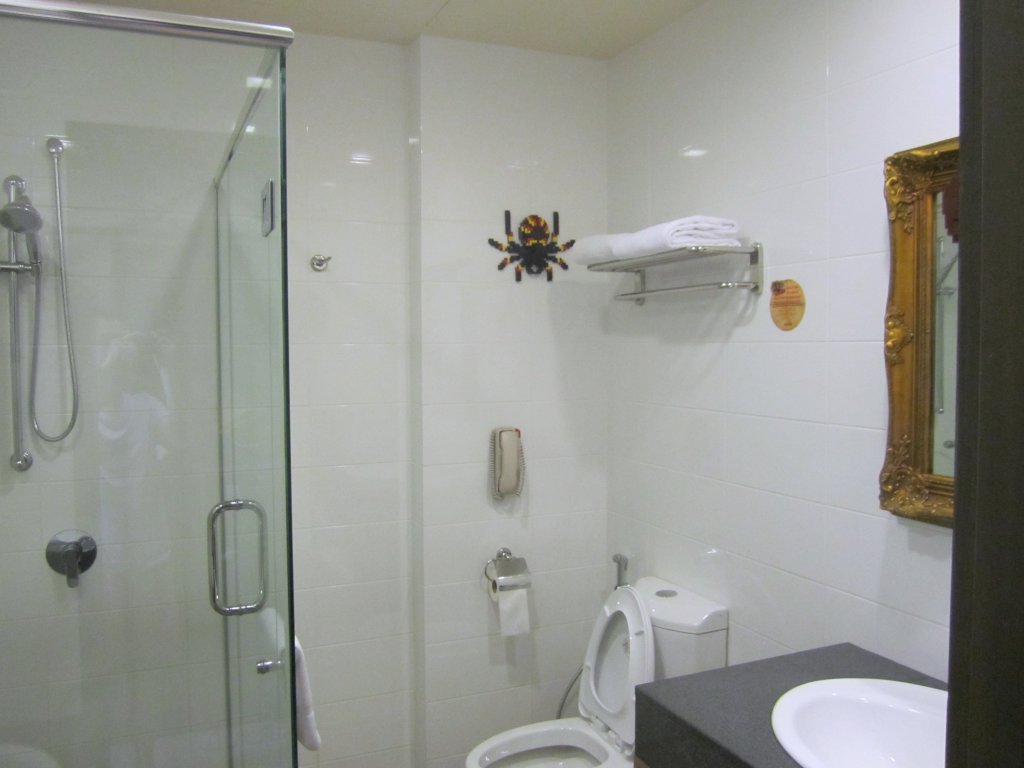 Legoland Malaysia Hotel Bathroom