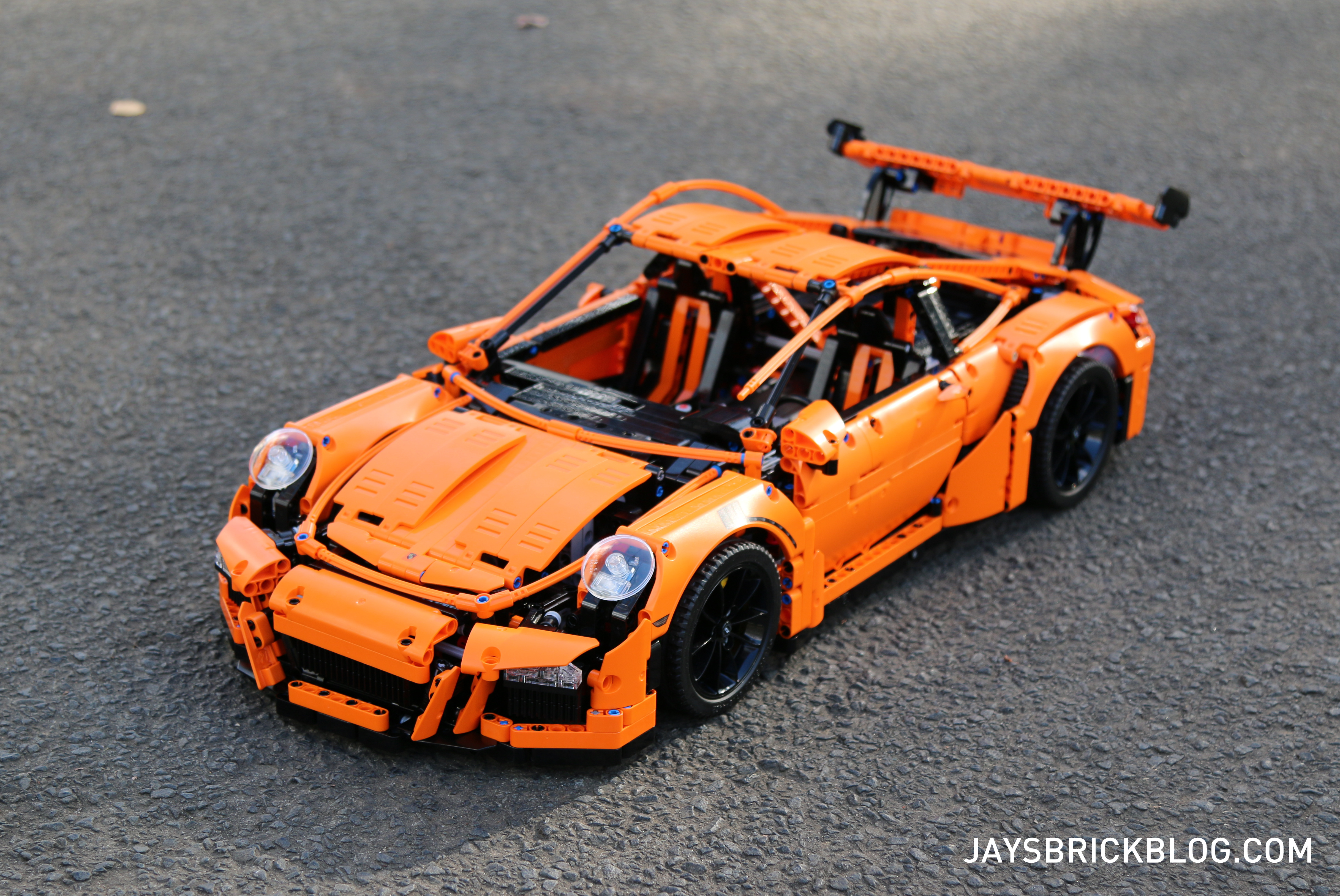 Review LEGO 42056 Technic Porsche 911 GT3 RS
