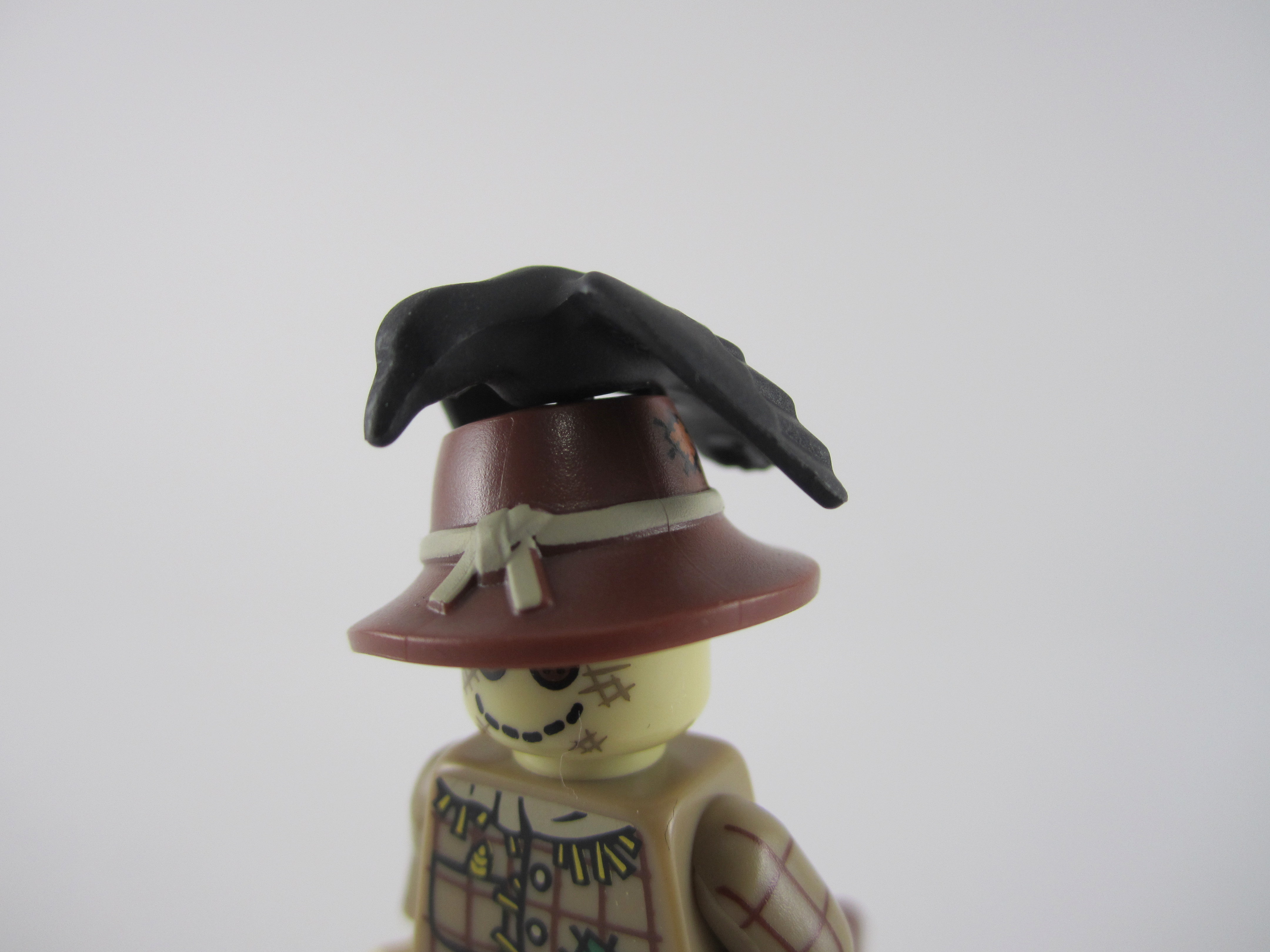 Lego Minifigs x 2 White Skeleton & Man with Scarecrow Head 