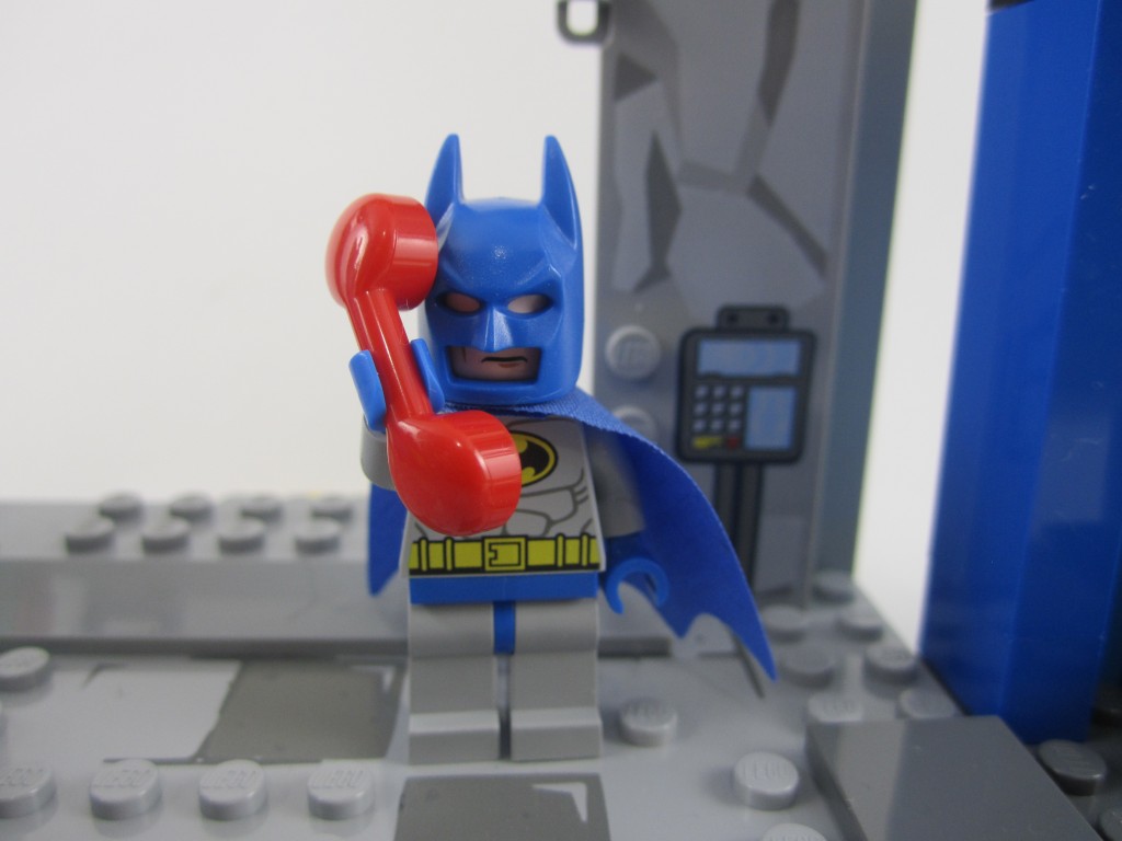 LEGO 10672 Juniors Batman Defend The Batcave (16)