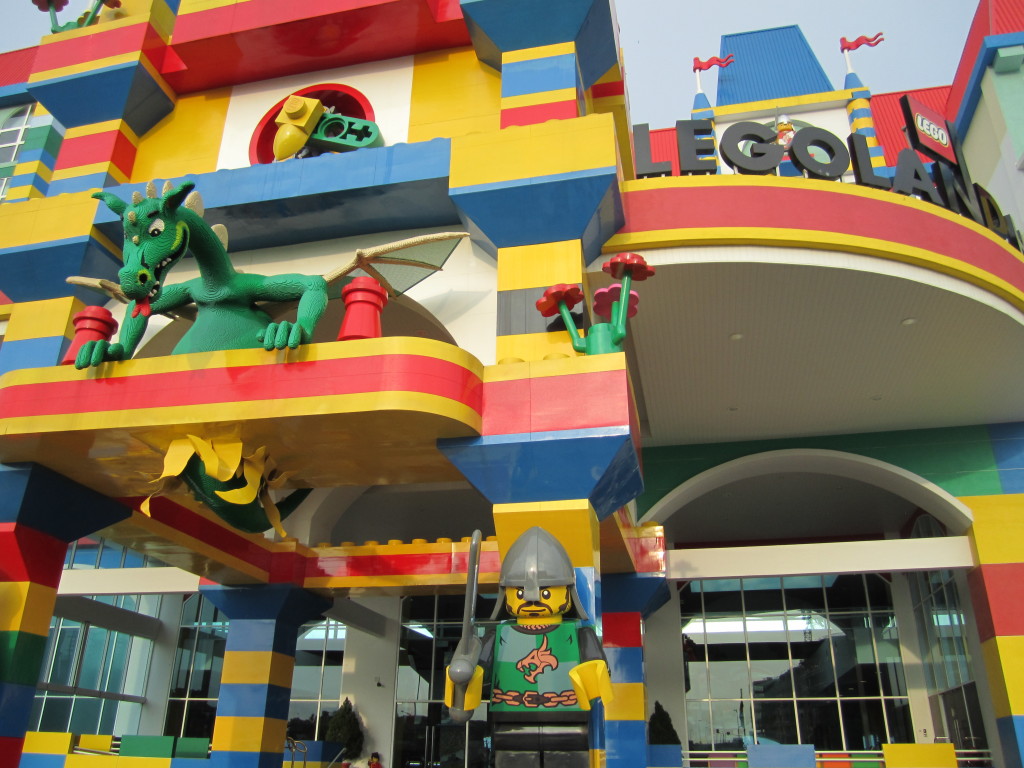 Legoland Malaysia Hotel Entrance Sculptures