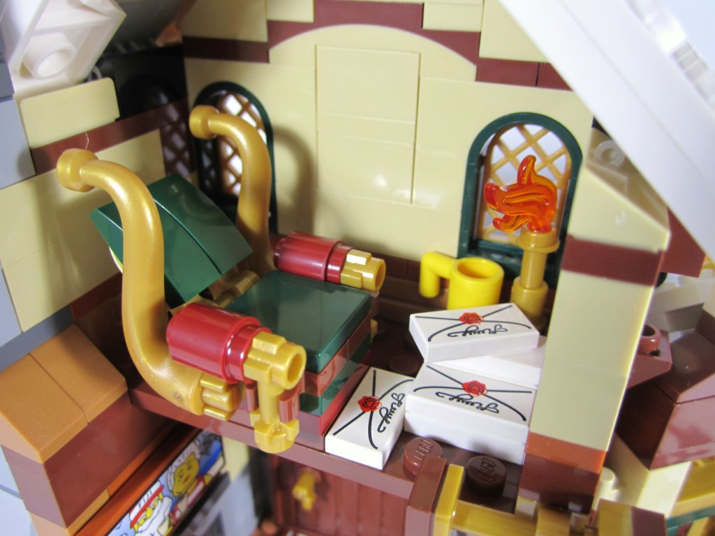 LEGO 10245 Santa's Workshop Santa's Room