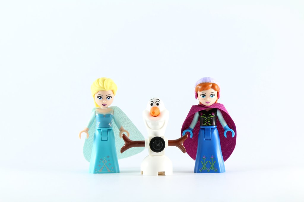 LEGO 41062 Elsa's Sparkling Ice Castle - Characters