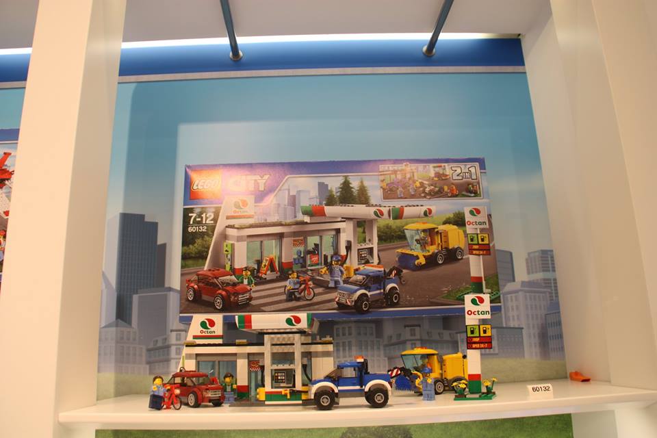 LEGO 60132 Gas Station - German Toy Fair