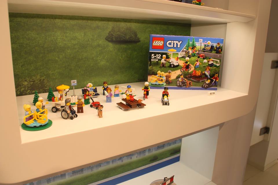 LEGO 60134 Fun At The Park - German Toy Fair
