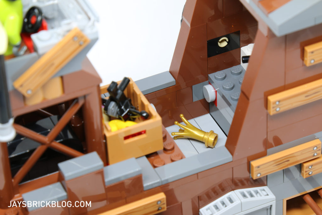 LEGO 75825 Piggy Pirate Ship -