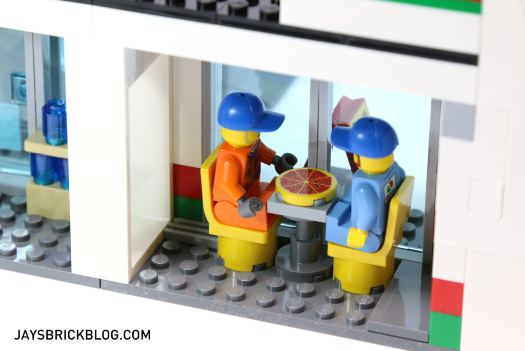 LEGO 60132 Service Station - Pizza Place