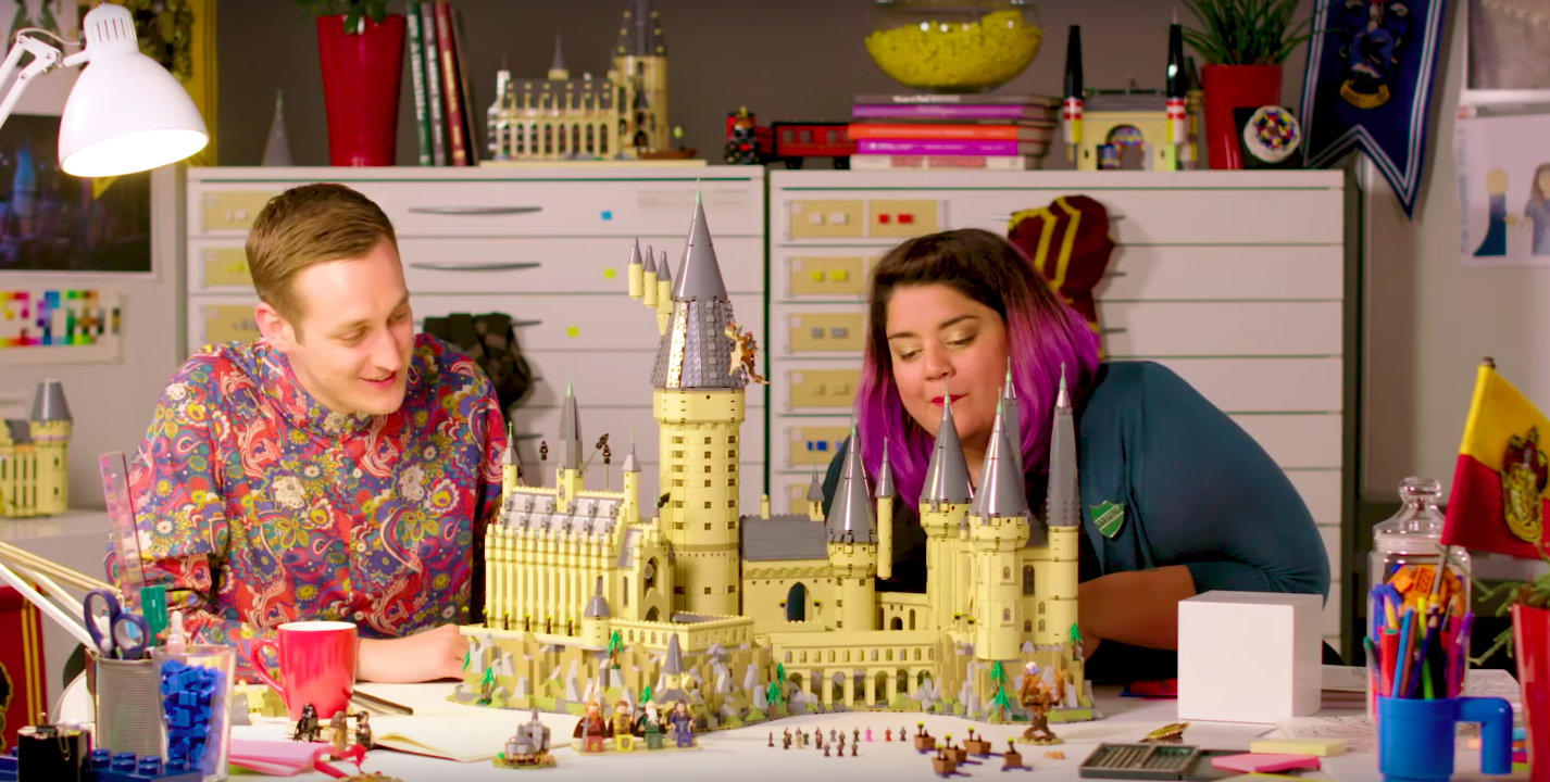 Lego Hogwarts Castle - Second Biggest set Ever 6020 - Harry Potter 71043 -  Lego Speed Build 