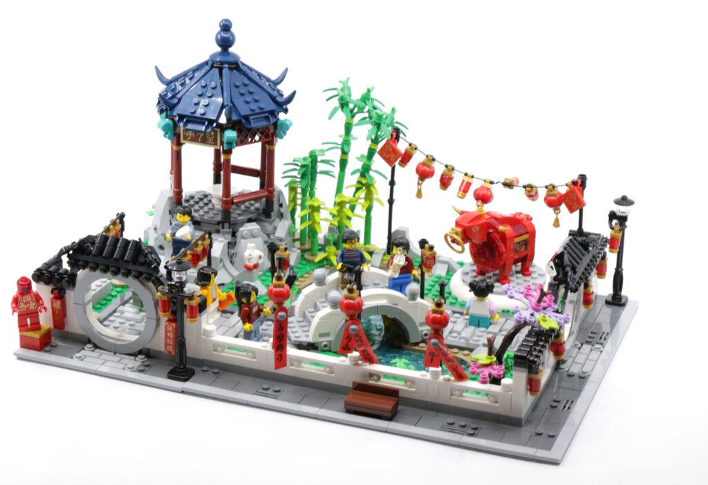 LEGO 80107 Spring Lantern Festival Set Photo