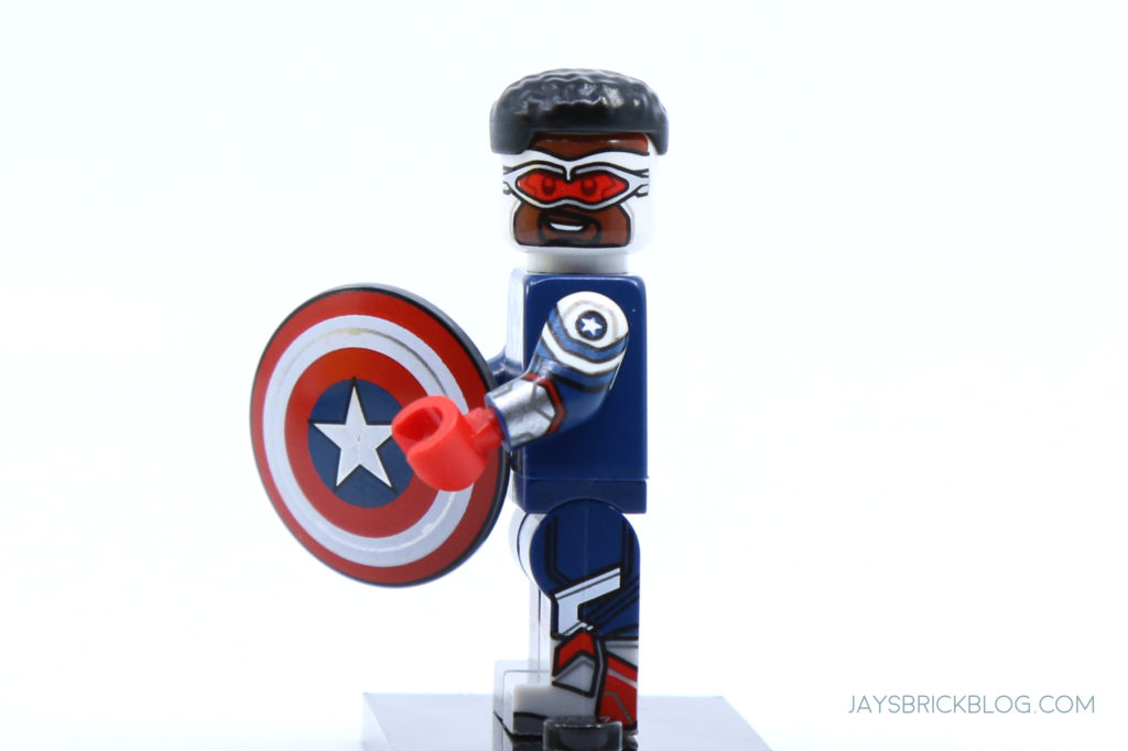LEGO Marvel Minifigures Captain America Falcon Side