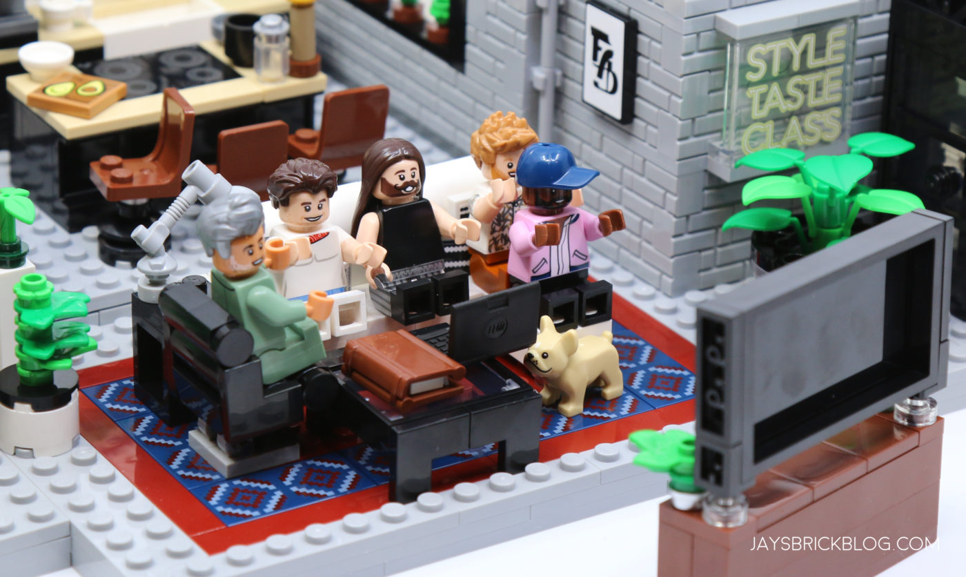 LEGO 10291 Queer Eye Fab 5 On Couch 1
