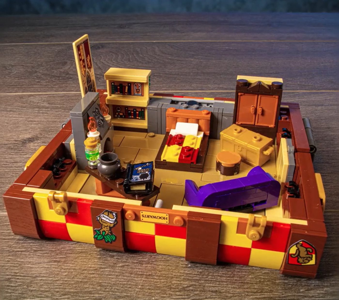 LEGO Harry Potter 76399 Hogwarts Magical Trunk Room Configuration