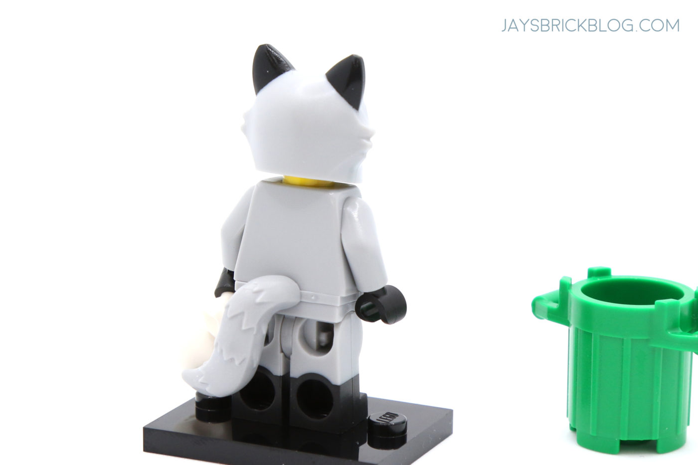 LEGO Minifigures Series 22 Raccoon Costume Fan Back