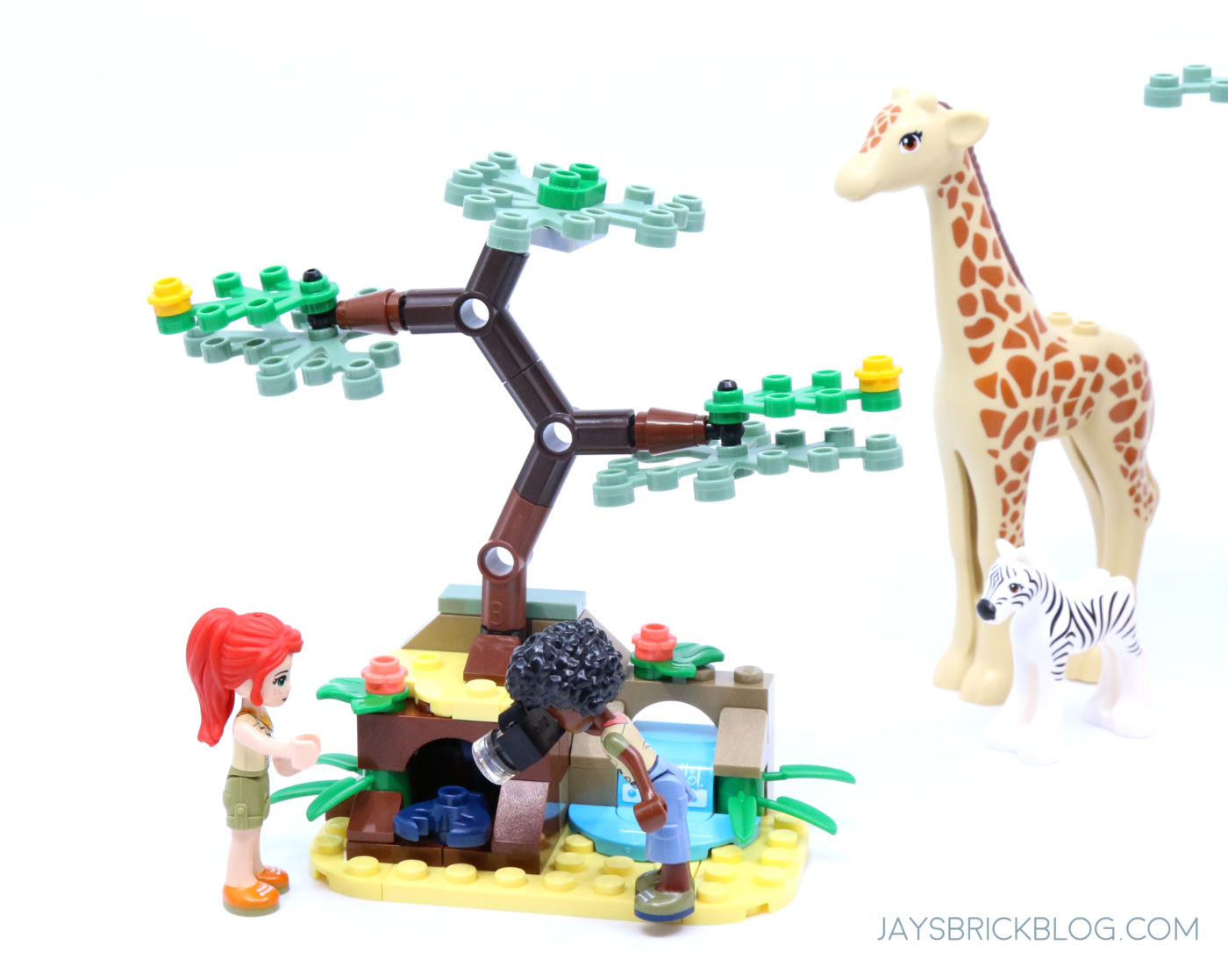 41717 Blog LEGO Mia\'s Jay\'s - Review: Brick Wildlife Rescue