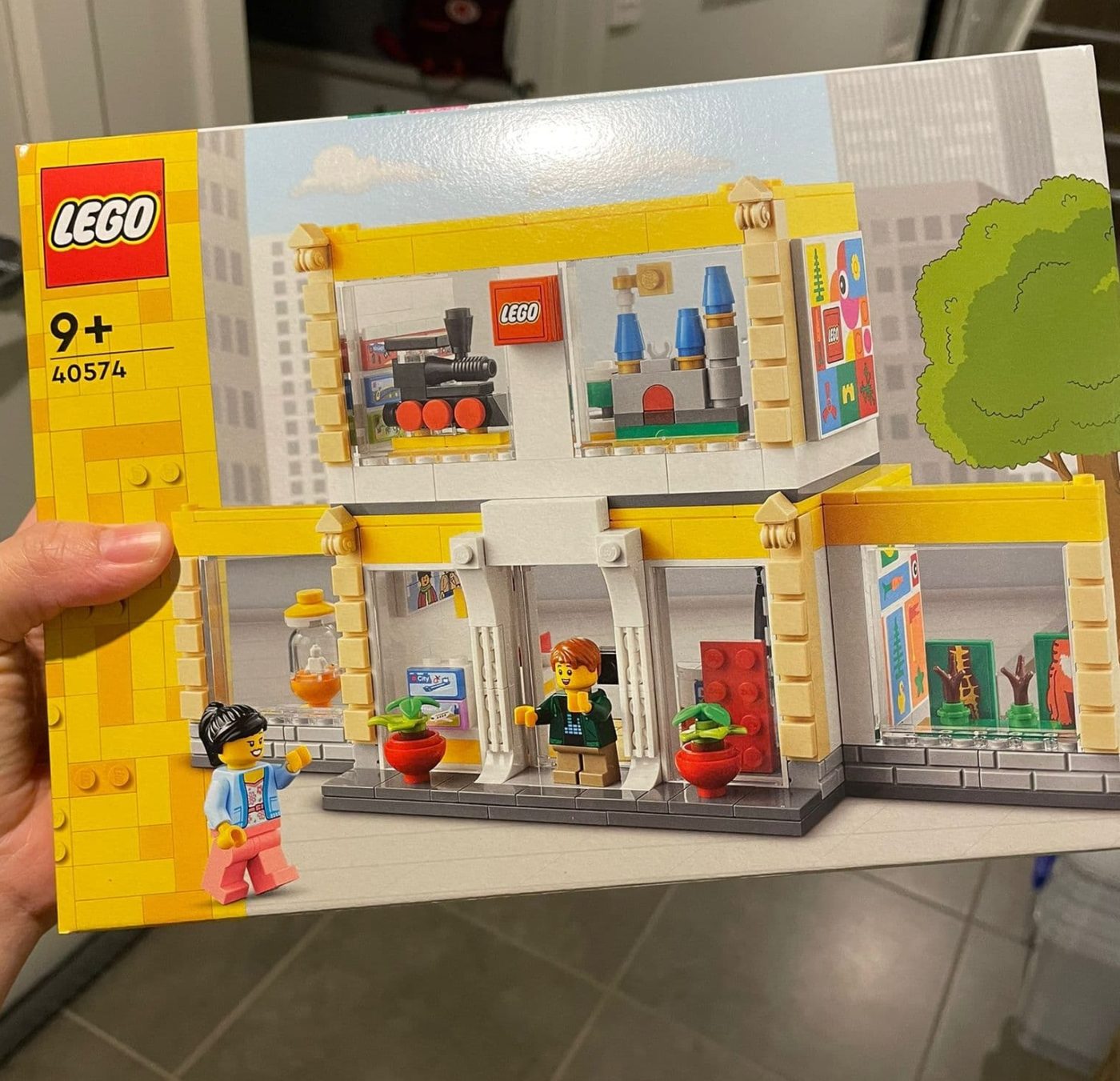40574 LEGO Brand Store is a newly updated LEGO store for 2022 that everyone can - Brick Blog