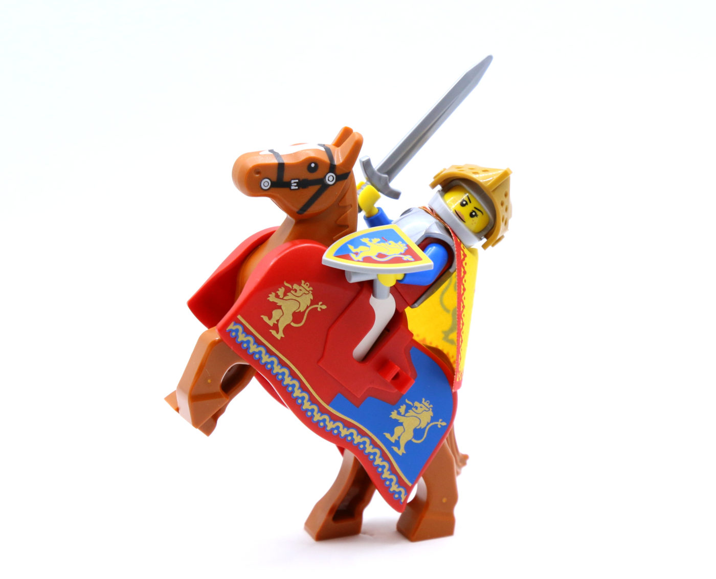 Review: LEGO 10305 Lion Knights' Castle - Jay's Brick Blog