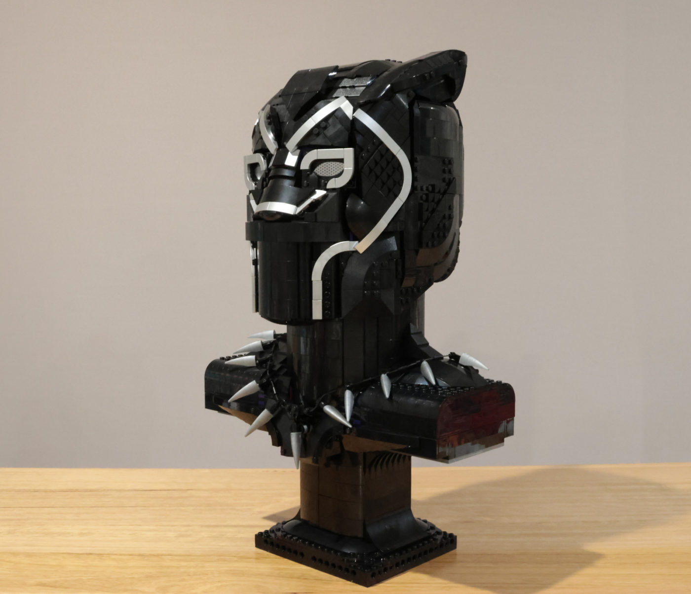 Review: LEGO 76215 Black Panther - Jay's Brick Blog
