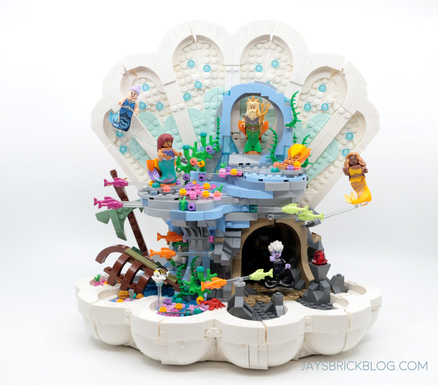 Oberst mus eller rotte Siesta Review: LEGO 43225 The Little Mermaid Royal Clamshell - Jay's Brick Blog