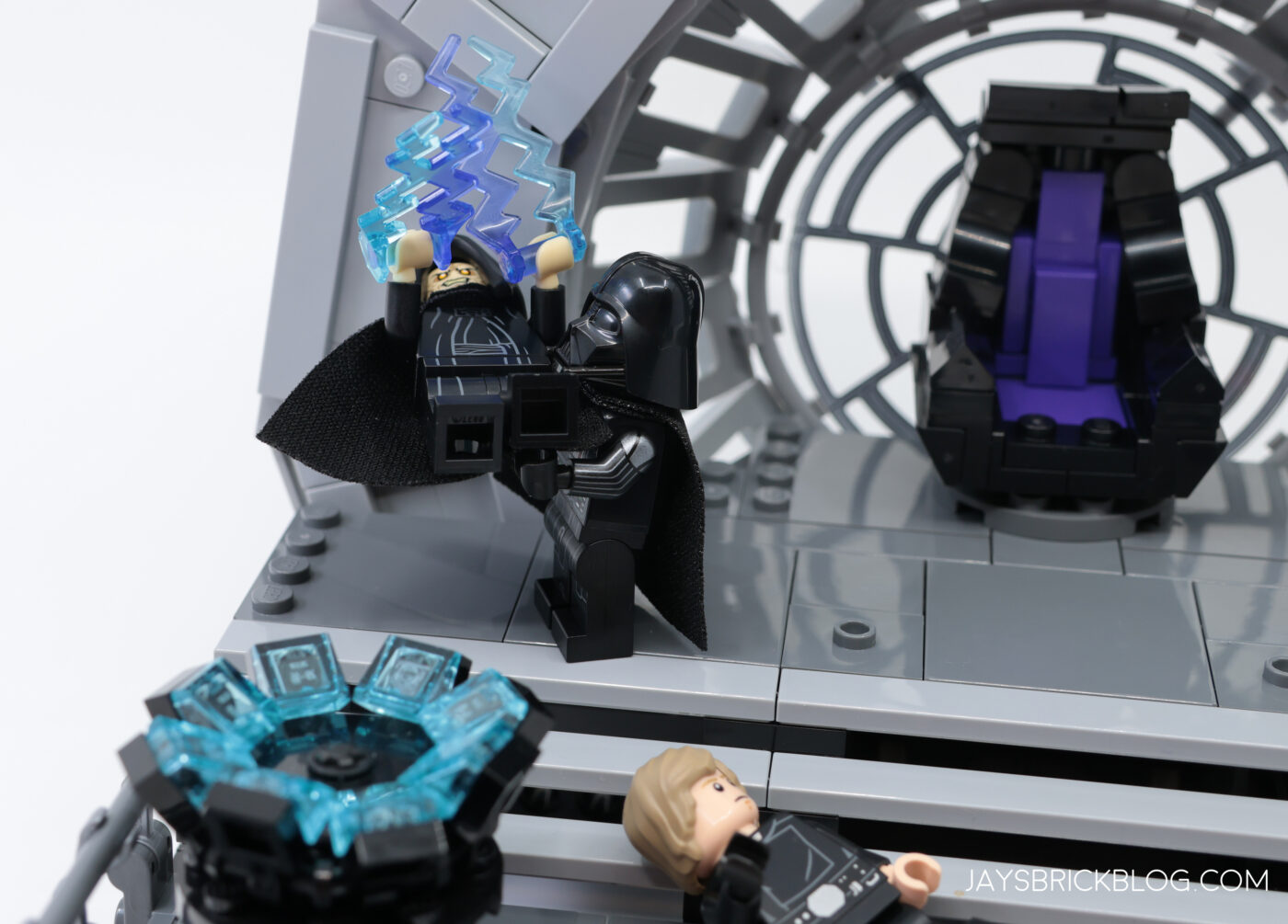 LEGO 75352 Emperors Throne Room Diorama Vader Tossing Palpatine