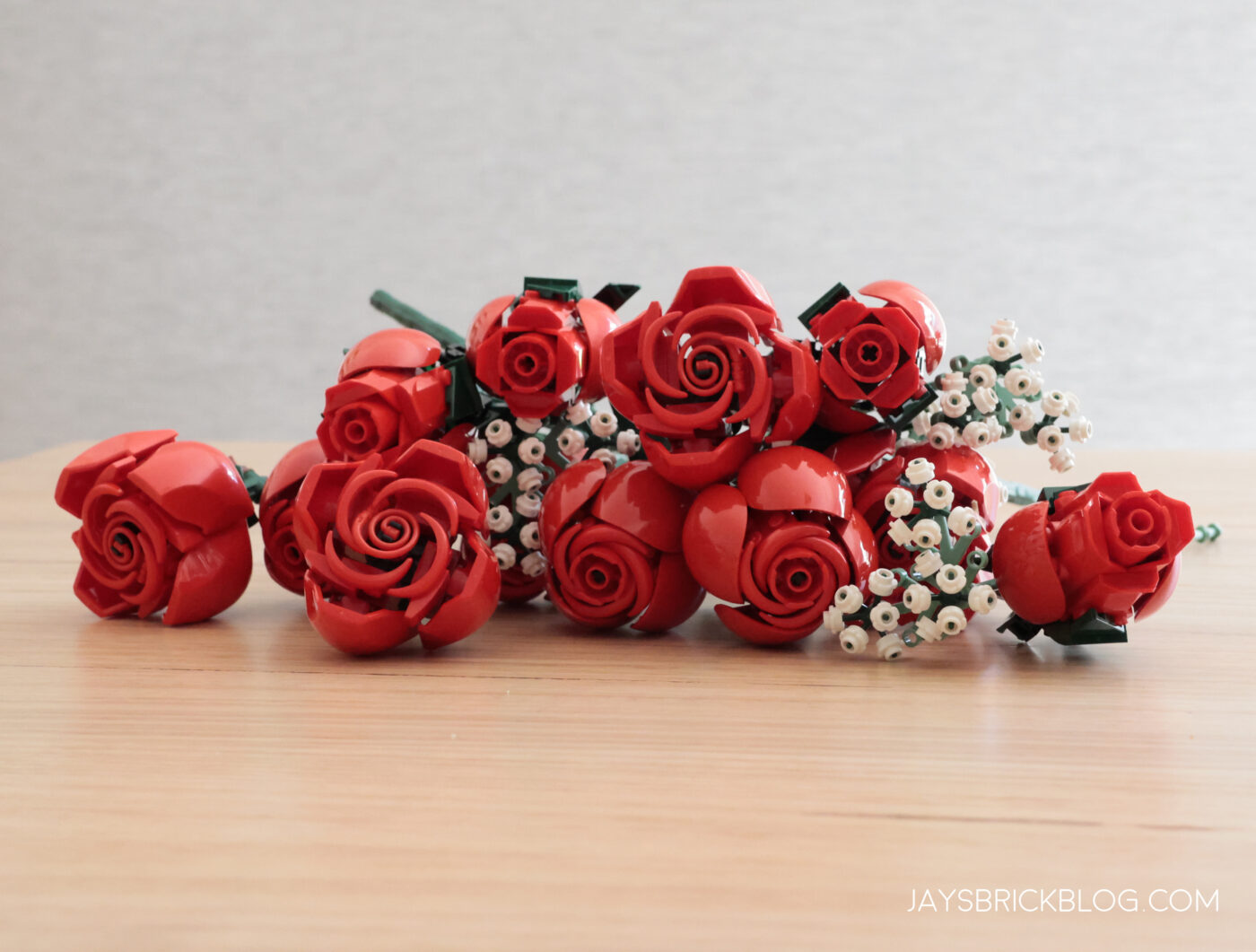 This LEGO Rose Set on  Is Perfect for Valentine's Day